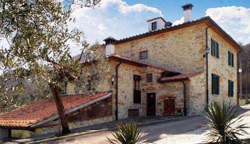 www.agriturismoilcalesse.it