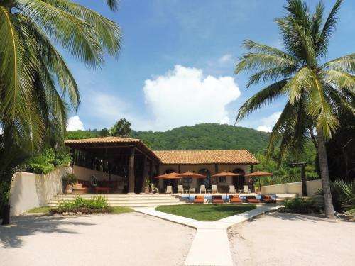 www.casadelacostatroncones.com