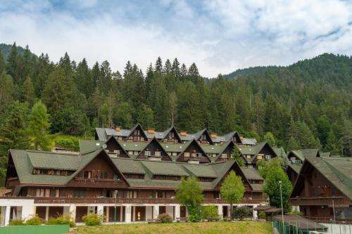 www.residencecamporosso.it