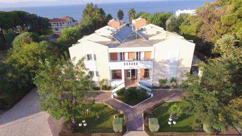 www.aithriohotel.com