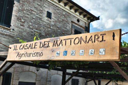 www.casaledeimattonari.it