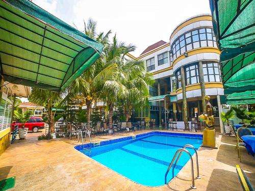 www.charlestonhotelghana.com