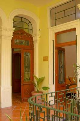 www.casamariahostal.com