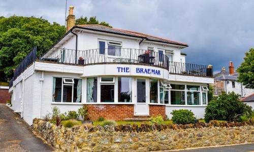 www.thebraemar.co.uk