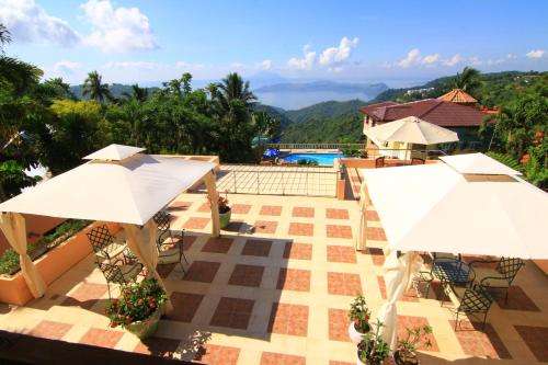 www.villamarinelli-tagaytay.com