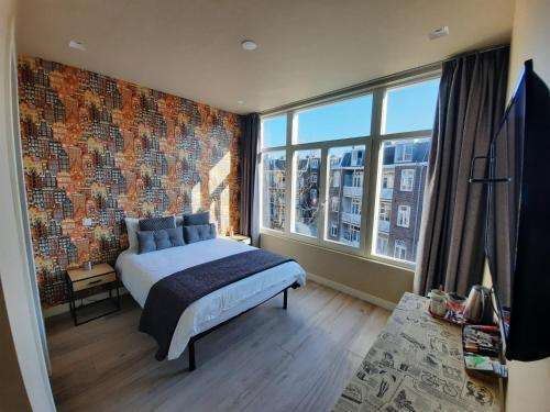 www.roomwest.com