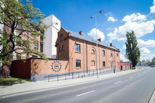 www.hostel-fabryka.pl