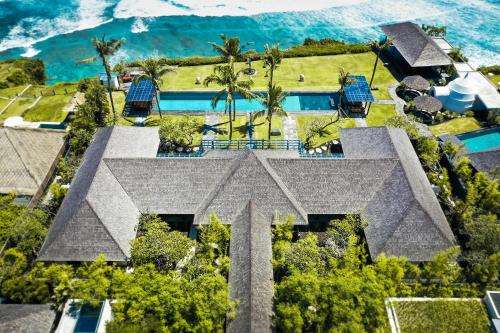 www.theistana.com