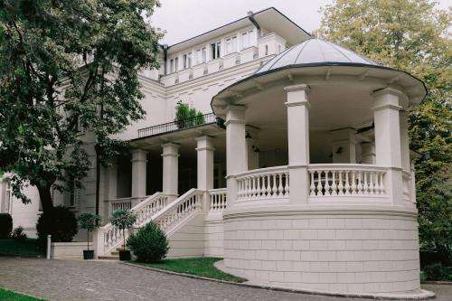 www.vazisubaniestate.ge