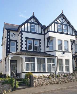 www.colbournhotel.co.uk
