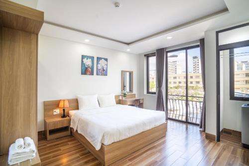 www.thenavisapartmenthotel.com