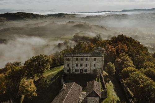 www.castellodiviano.it