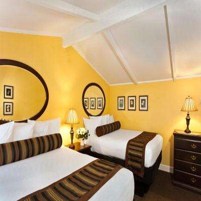 www.montereypeninsulainn.com