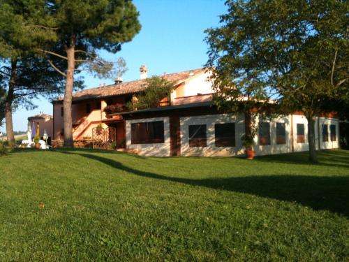www.casaleilgallobianco.it