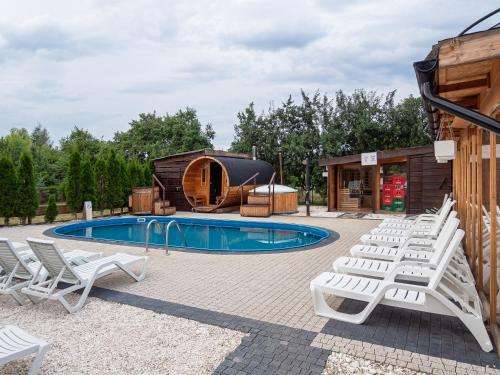 www.wczasywcichowie.pl