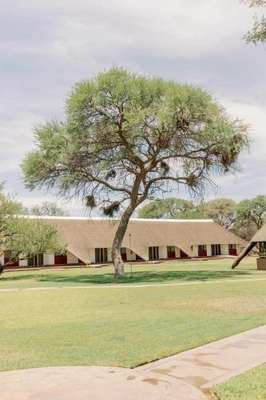 www.okahandjahotel.com
