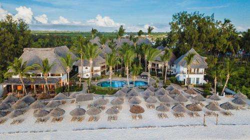 www.waridibeachresort.com