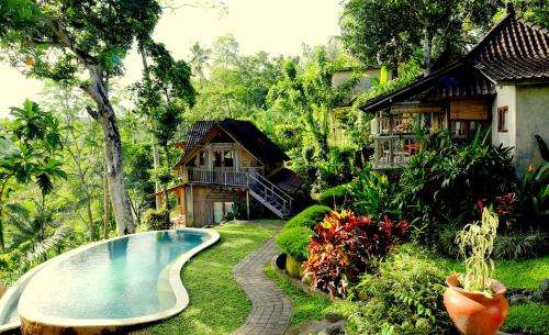 www.prashanti-ubud.com