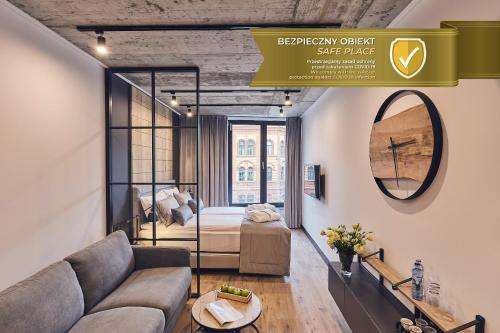 www.bridgesuites.pl