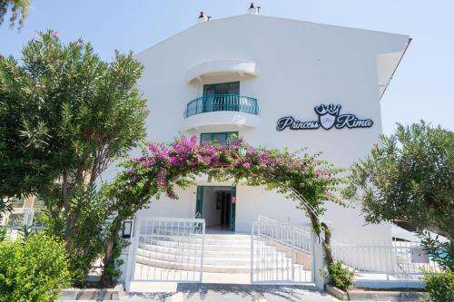 www.princessrimaapartments.com