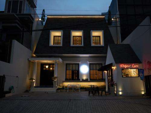 www.zirihotels.co.id
