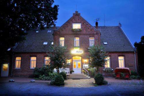 www.hotel-allerhof.de