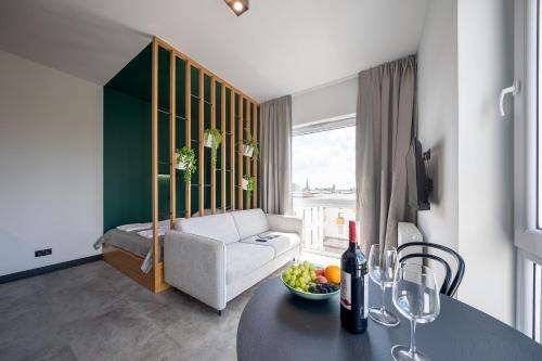 www.topgardenaparthotel.com