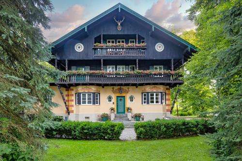 www.villa-zollhaus.de