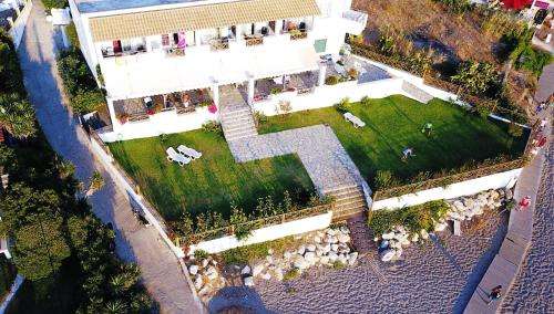 www.nereides-corfu.com