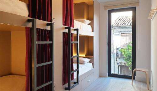www.brozhostel.es