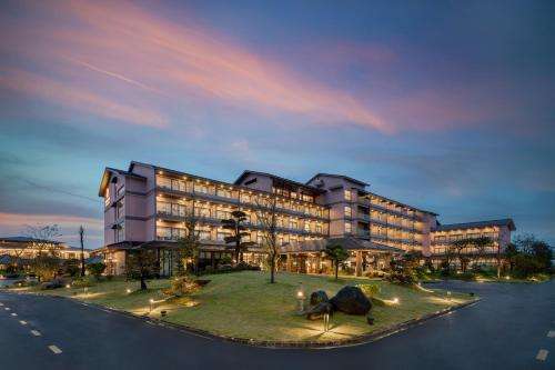 www.kawaramyanresort.com