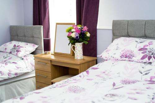 www.adenhouse.info
