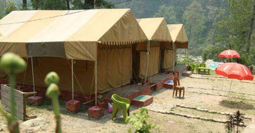 www.tooraniresort.com