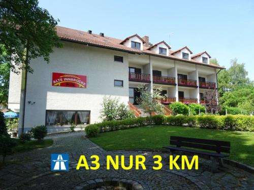 www.hotel-alteinnbruecke.de