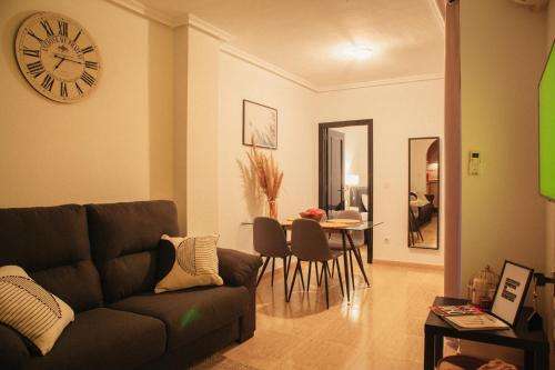 www.aparthotelcostablanca.com