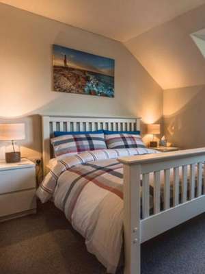 www.rosslyncottage.com