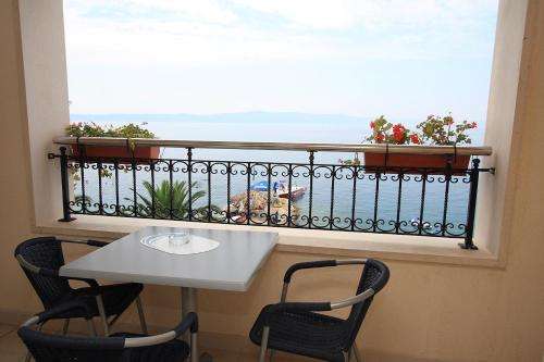 www.hotel-natalia.com