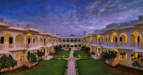 www.anuragapalace.com
