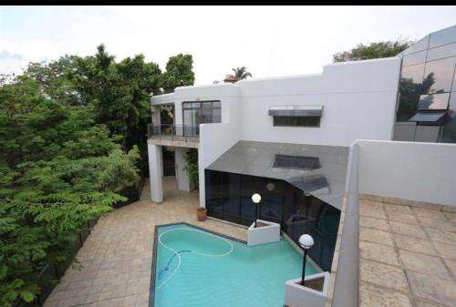 www.thepalaceguesthouse.com