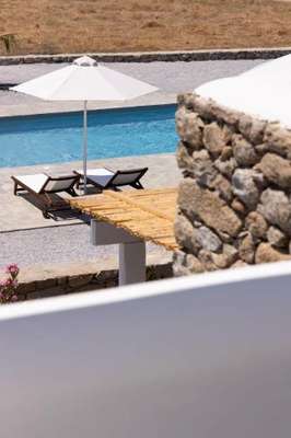 www.archonnaxos.com
