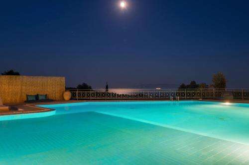 www.hilltopresortkefalonia.com