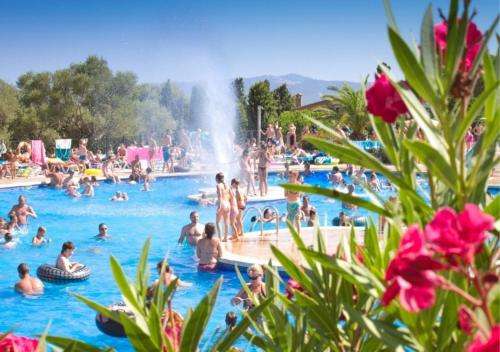 www.camping-castellmontgri.com