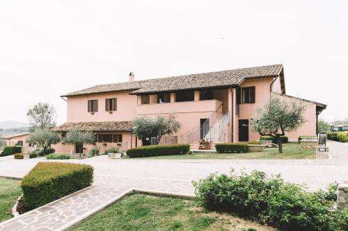 www.tenutamarchesifezia.com