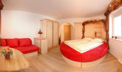 www.landhaus-strasser.at