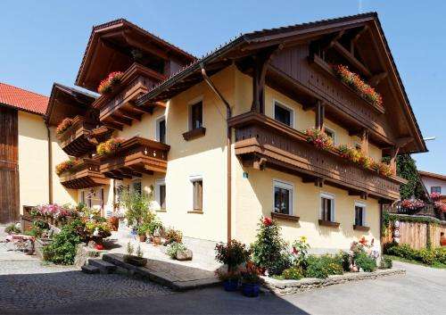 www.familienbauernhof-wenzl.de