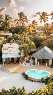 www.whitesandvillas.com