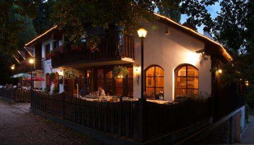 www.hotel-jivak.cz