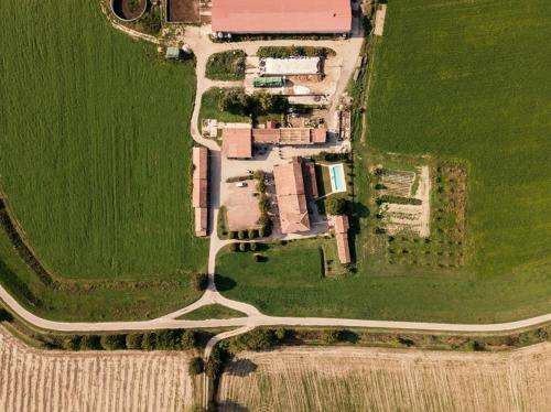www.agriturismoalberodelatte.com