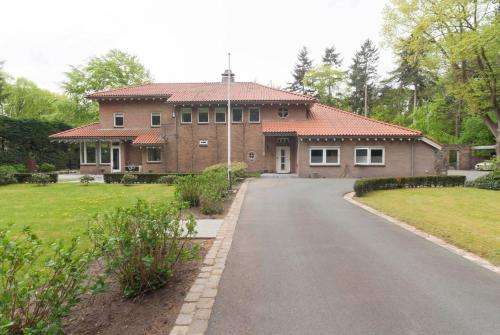 www.hetzonnehuisboxtel.com