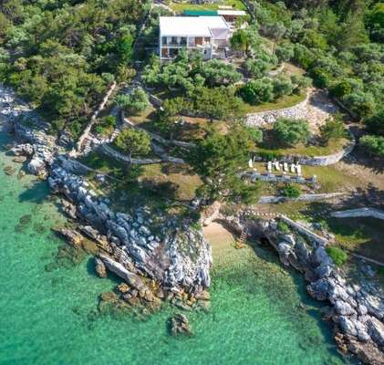 www.villavictoria-thasos.com